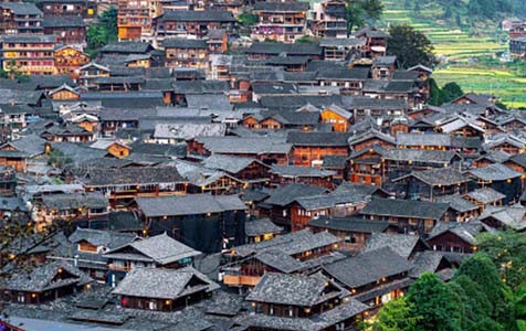 船山6种常见的外墙仿石漆施工工艺！